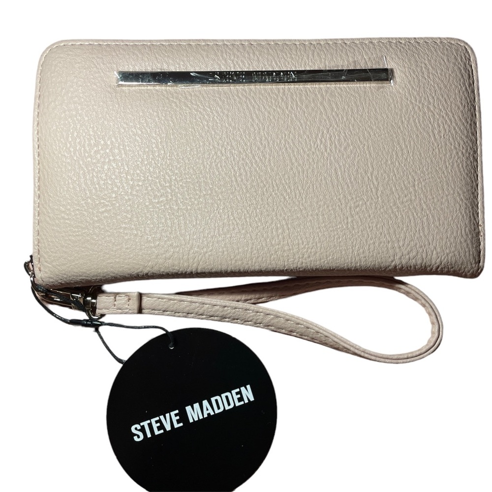 Steve Madden Wallet Wristlet
